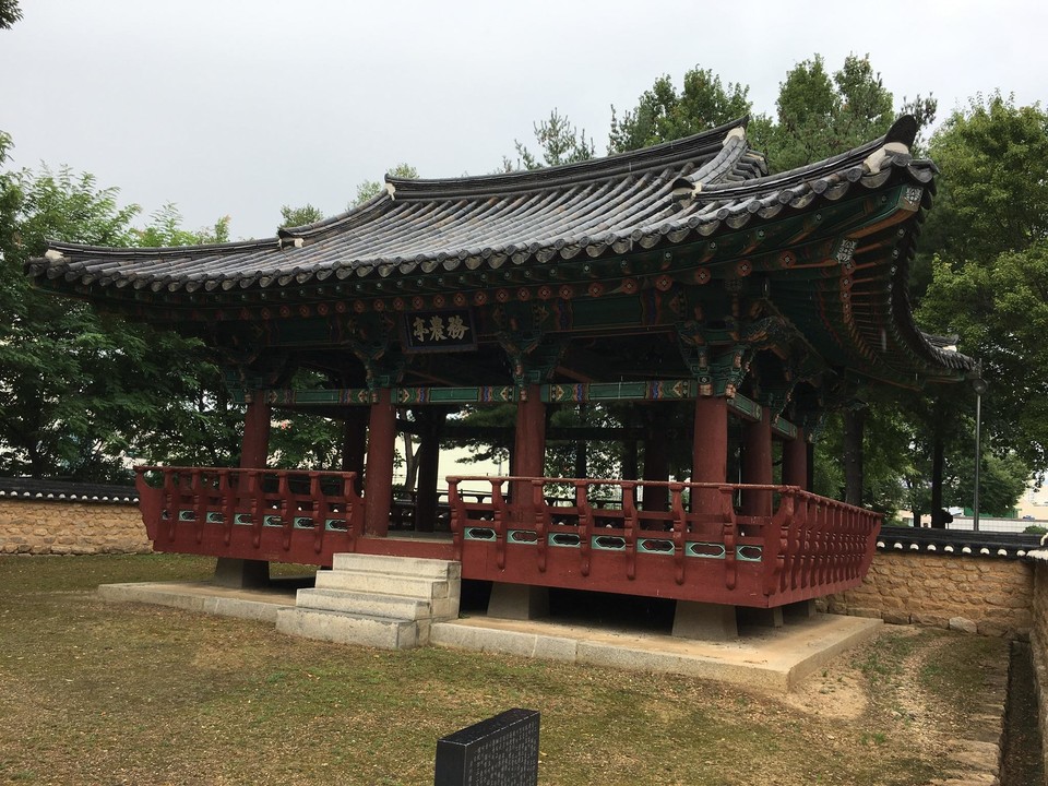 청주 누정(樓亭)이 비추는 풍류(風流)의 네 얼굴