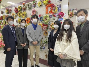 이영숙 장학생 4人 봉안당 <b>방문</b>해 감사 인사